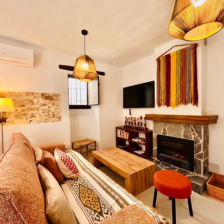 En Con Patio Andaluz, Chimenea Y Sala Multiusos Holiday home *